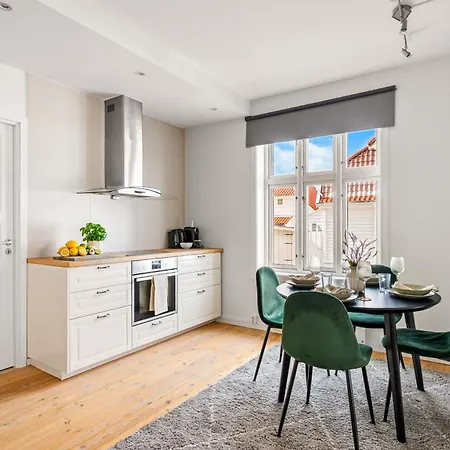 Authentic Charm In Famous Neighborhood Appartement