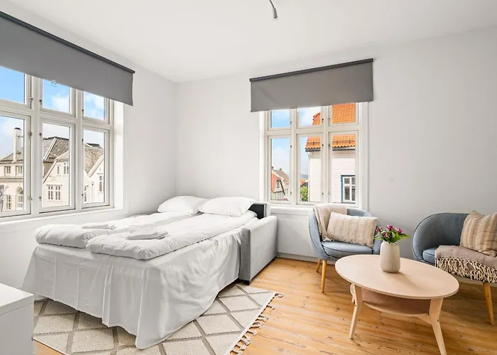 Authentic Charm In Famous Neighborhood