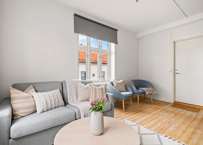 Authentic Charm In Famous Neighborhood Lägenhet