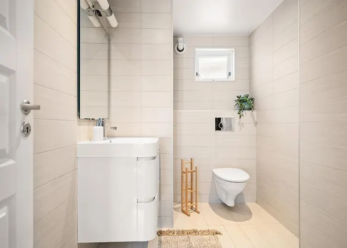 Authentic Charm In Famous Neighborhood Lägenhet